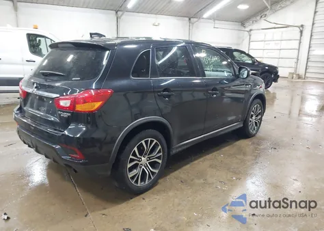 2019 Mitsubishi Outlander Sport 2.0 Es z USA, uszkodzony, nr VIN JA4AR3AU3KU028443